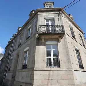 https://napoleon-gare-n2-studio-lumineux-bylocly.inbrittany.com